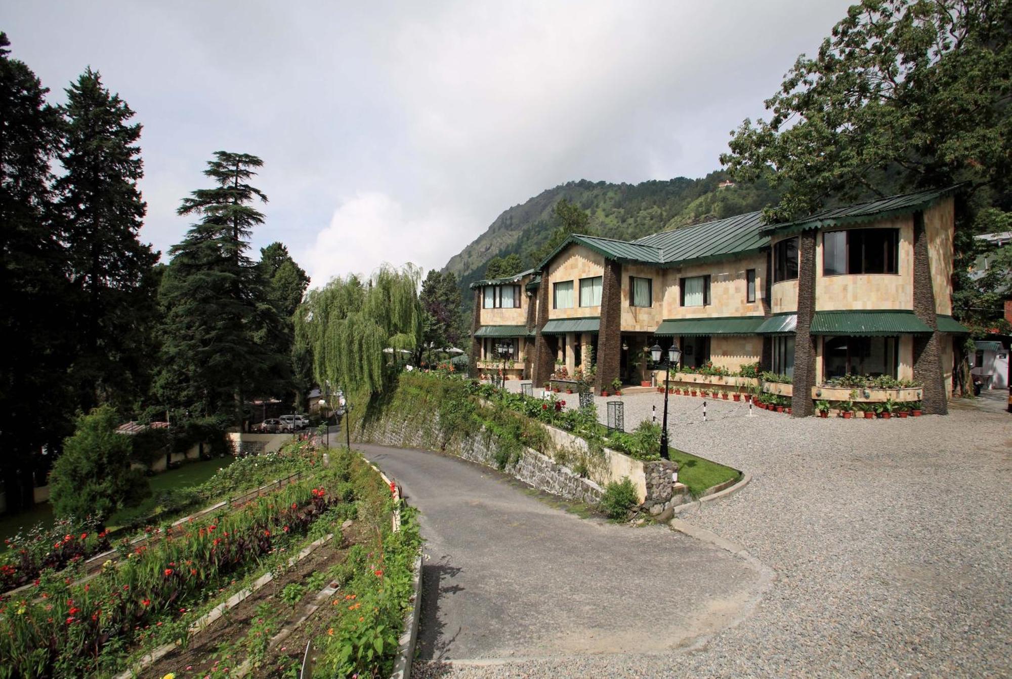 Shervani Hilltop 4* Nainital